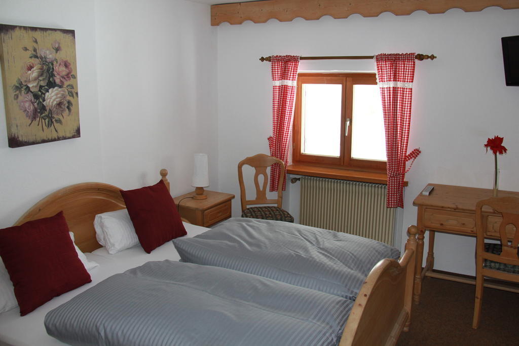 Berggasthof Willy Merkl Haus Шпитцингзее Стая снимка